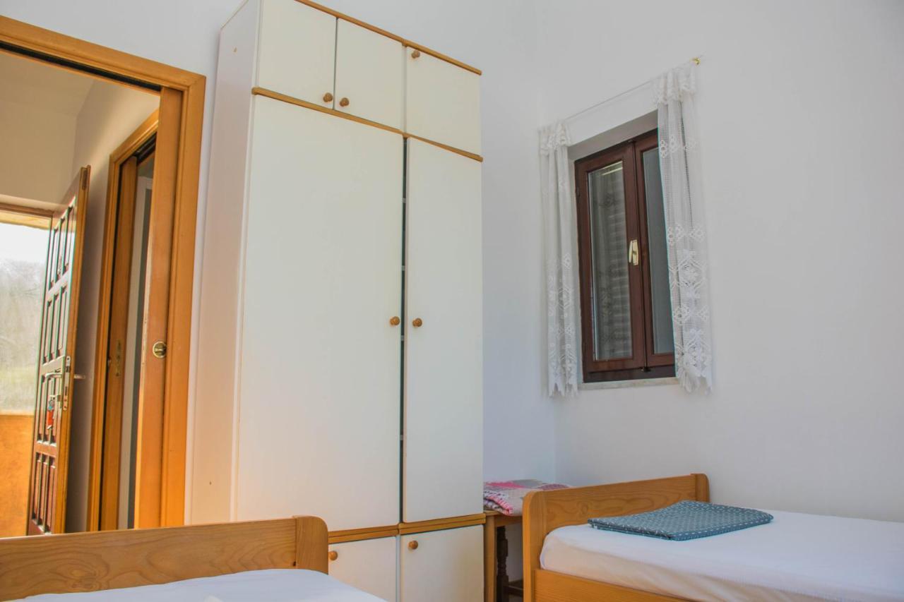 Holiday House Punta Blue & Orange 5M From The Sea, Island Cres Apartment Punta Kriza Bagian luar foto