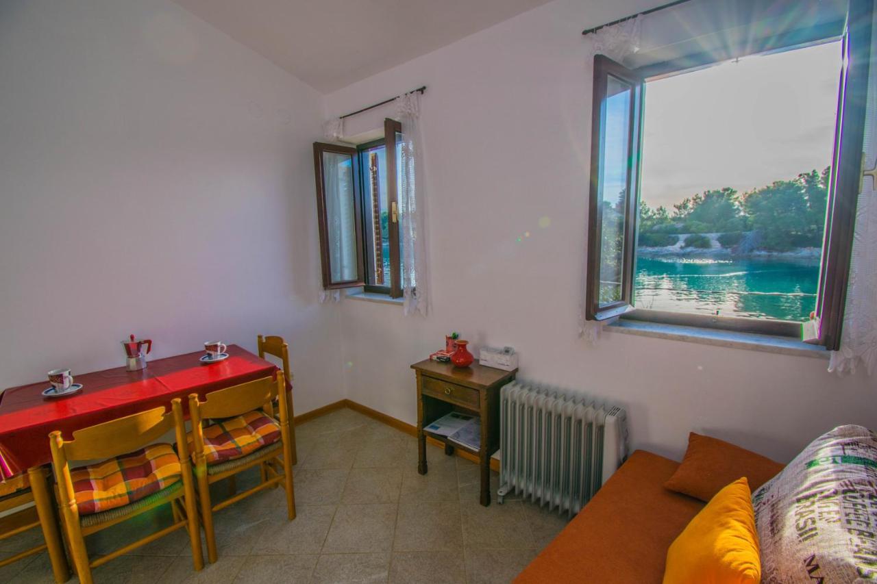 Holiday House Punta Blue & Orange 5M From The Sea, Island Cres Apartment Punta Kriza Bagian luar foto